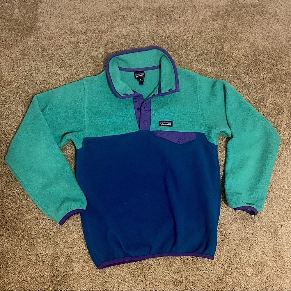 Patagonia youth lightweight Synchilla Snap pull over
